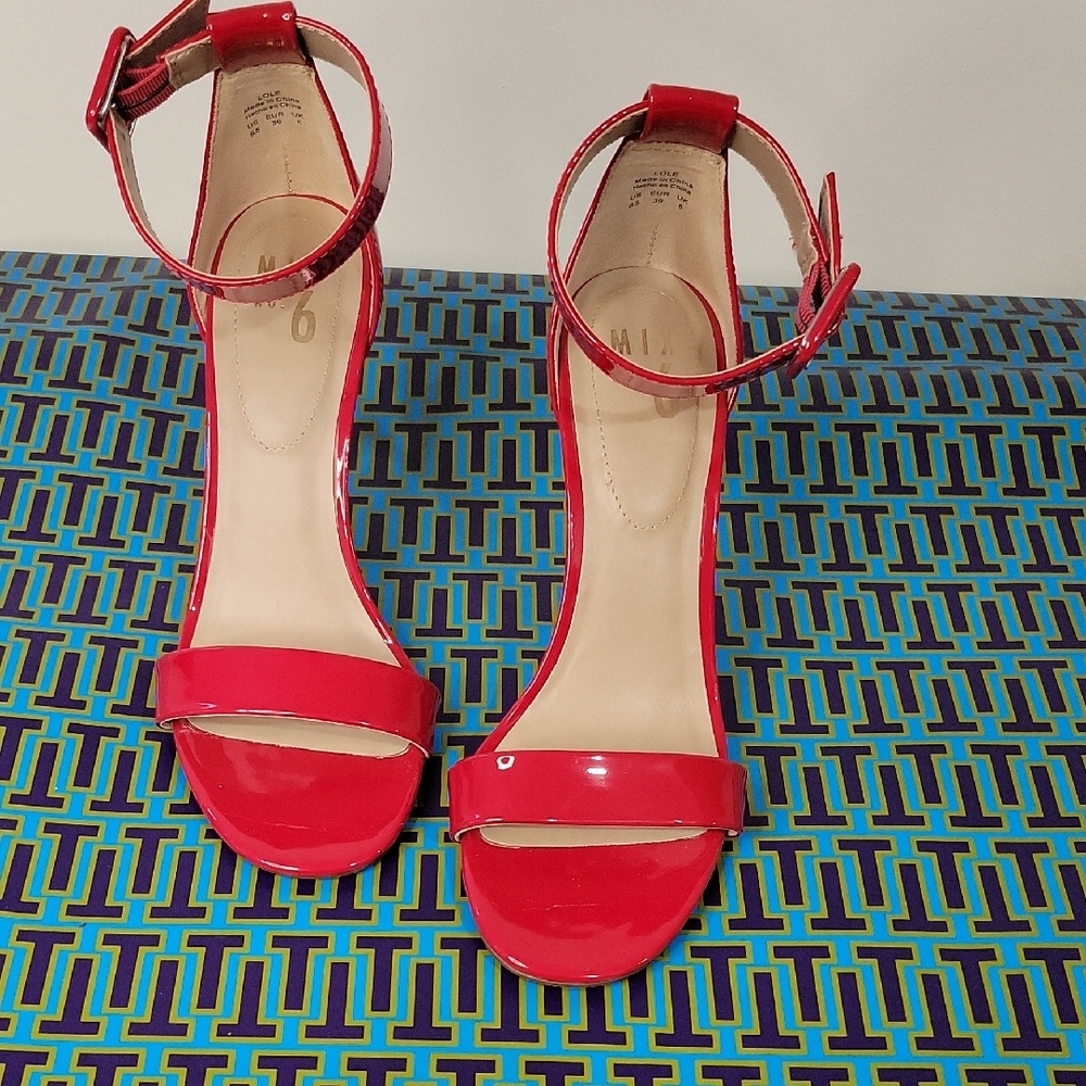 Scarlet Red Patent Leather High Heel Sandals- LIKE NEW Size 8.5 - Picture 2 of 16